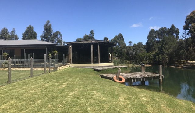 Mackaloucoo Retreat MR1 - Phillip Island