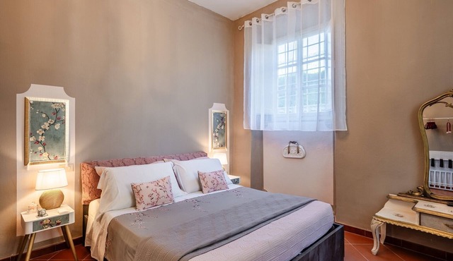Maison De Jardin 94sqm – Romantic Suite with Private Jacuzzi