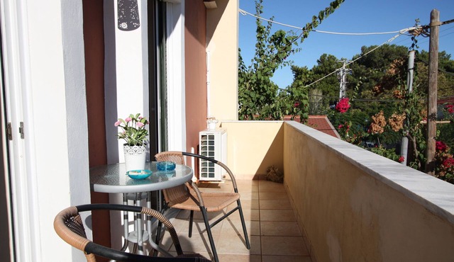 Mandola Studios Beachside - Skala Beach (Blue Studio)