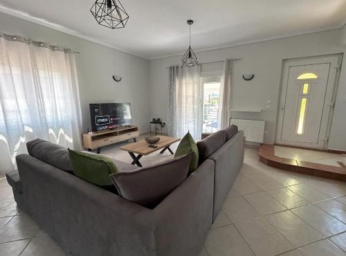 Margaw's Villa 600m from the beach