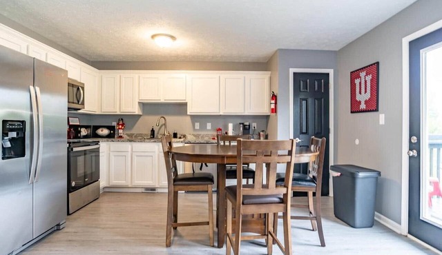 Memorial Field Lodge - 4 Bd Townhome by IU Sports