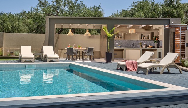 Minas Villa, a Magical Sanctuary with Heated Private Pool & Outdoor Playground
