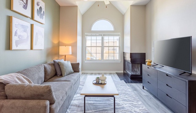 Modern Apartment in Prime Location (ID1193X713)