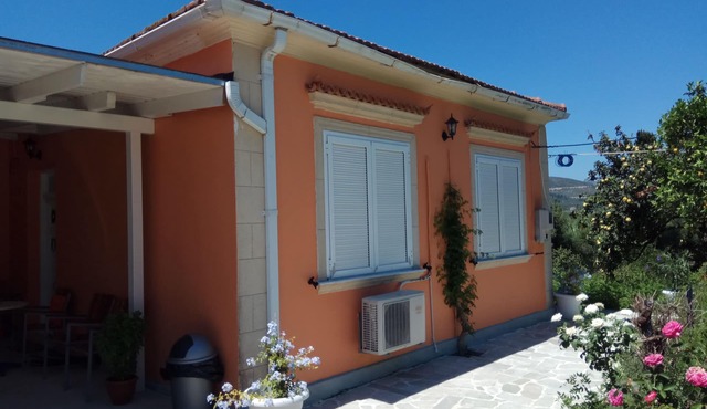 Monte Caputo holiday cottage 2-6pax