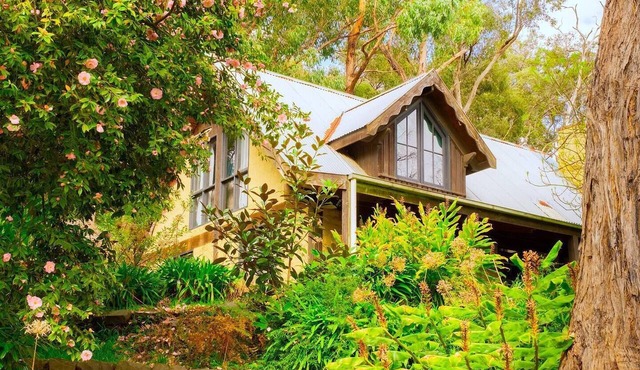 Myrtle Loft - Sun-Kissed Forest Garden, Emerald