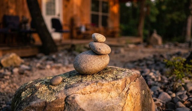 Newly constructed Secluded Ozark Cabin - 45 Acres - Fire Pit & Trails in Mammoth Spring