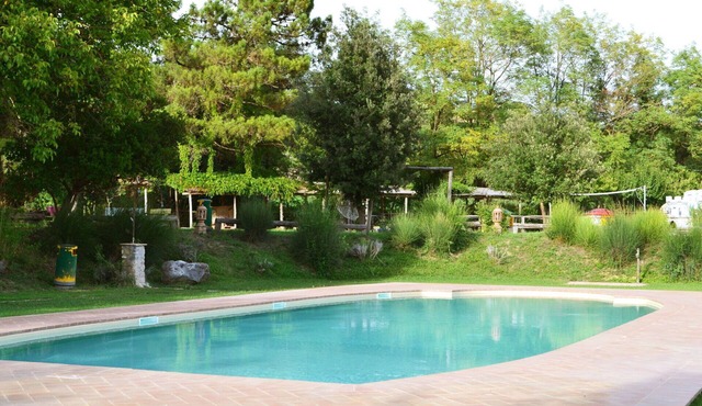 Nice apartment for 4 people with pool, WIFI, TV and pets allowed