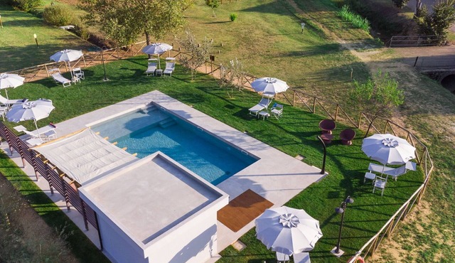 Nice apartment in villa for 4 people with A/C, pool, WIFI and TV