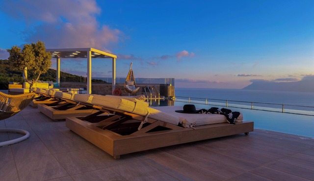 Paleokastro Luxe Villa - Playground - Heated Pool, Sea View, Top Wifi