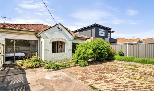 Pascoe Peak Cottage -Stay Near Shops and transport