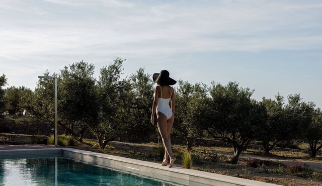 Porto Cali, Earthy Elegance in Timeless Nature