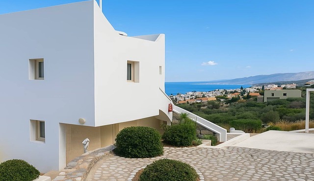 Private villa full view for up to 10 vacationers
