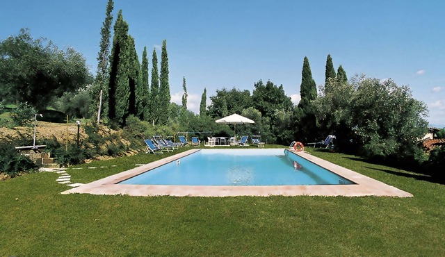 Private Villa with WIFI, private pool, TV, terrace, panoramic view, parking, close to Lucca