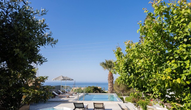 Queens Gem Luxury Villa - Private Heated Jacuzzi - Pool