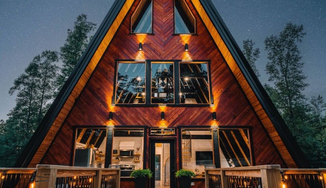 Red River Gorge A-Frame w/Hot Tub + Deck Views