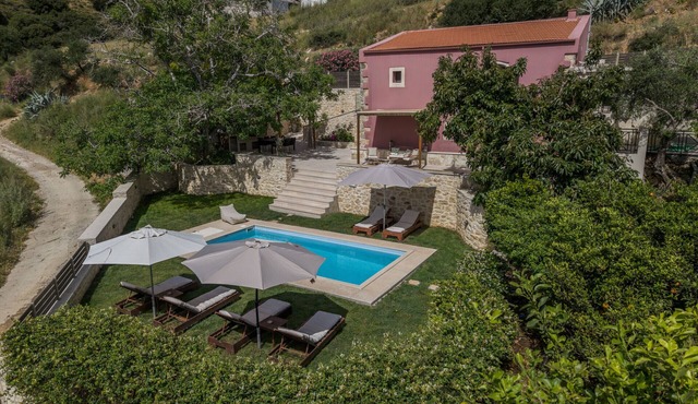 River view Villa, Private pool, near Rethymno