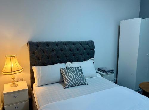 Room 4 on Green Road