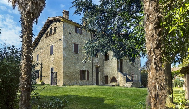 Rustic Apartment in Modigliana with Pool
