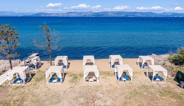Saint Peter Bay – 1st Floor Holiday Home with Shared Pool, Wi-Fi & Air Conditioning