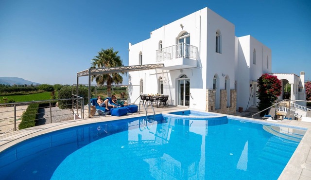 Santo Villa, a riveting group sanctuary!