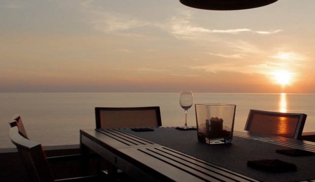 Sea Horizon Spacious Sea View Villa for Families and Groups