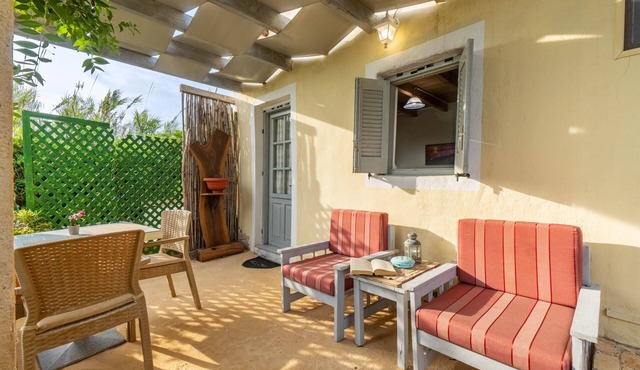 Seafront Loft 'Myrto' with Sea View, Private Terrace and Air Conditioning
