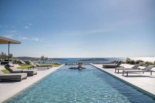 Searenity Villa - Balanced Harmony of Blues by etouri
