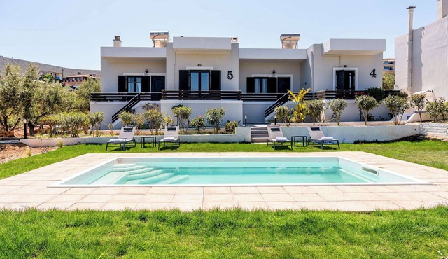 Seaside Oasis near Heraklion, Villa Maro V Getaway