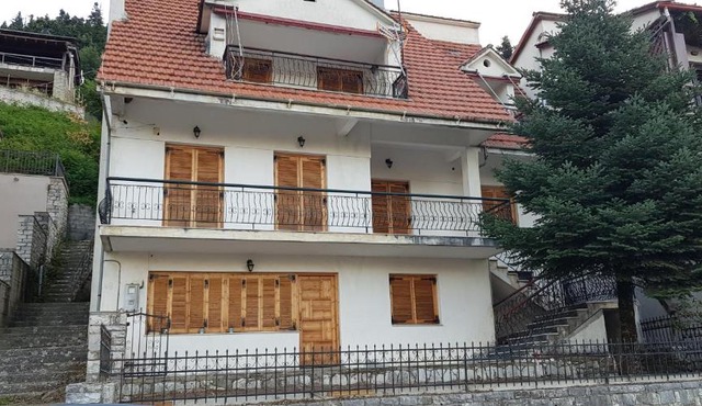 Sfiris Resort