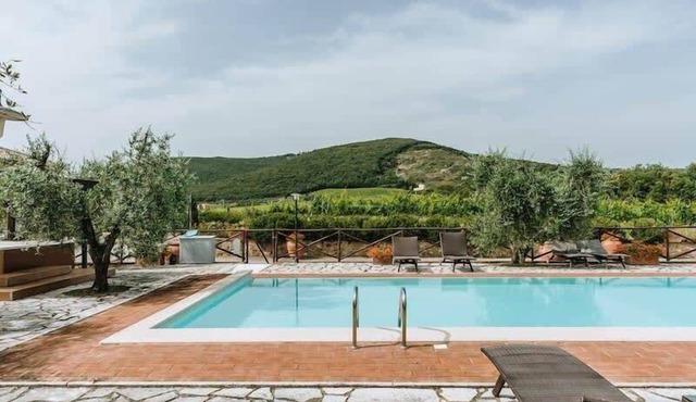 Siena villa rental Su