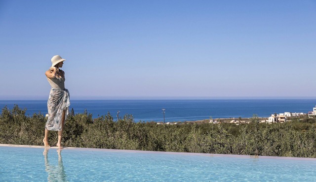Simplicity of Single-Level Sea Views by etouri