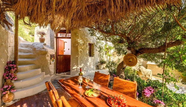 "Skinos" 300 years old cottage "Natura cottages"