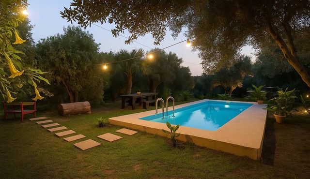 Sofiana's Garden Retreat w/Private Pool