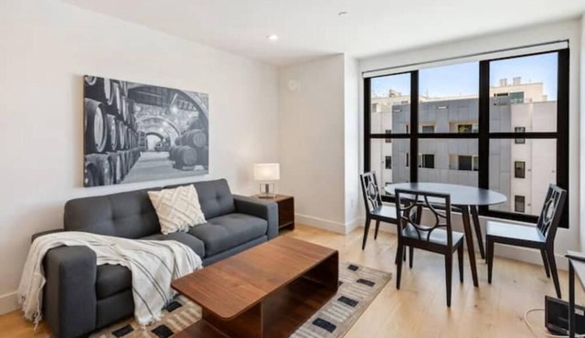 Spacious 3 Br w Rooftop Deck, A/C, work desks- San Francisco Life Real Estate nn