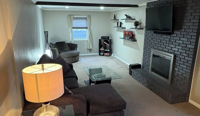 Spacious 3BR w/Hot Tub + FirePit