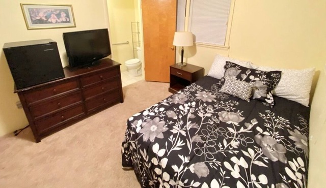 Spring Lake Cottage Private Rm #2