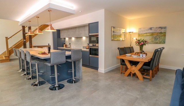 STACKYARD, pet friendly, character holiday cottage in Witton Gilbert in Durham