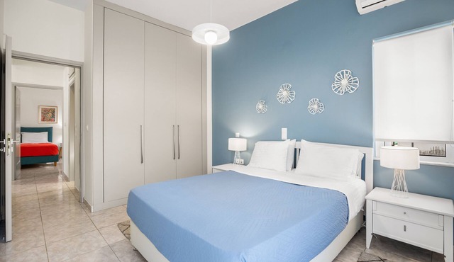 Stellaris Luxury Peaceful Apt 5 min walk to Kalamaki Beach and 5 kms to Chania