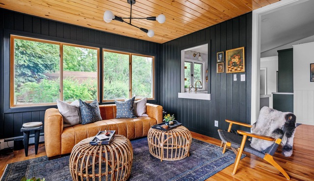 Stillwater | Lakefront Cottage on Mougey Lake | Kayaks, firpit, chefs kitchen