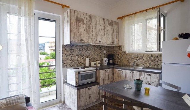 Studio Romantique en Centre-ville, à 5 Minutes de la Plage!