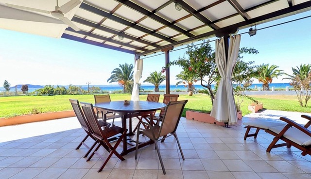 Stunning beachfront villa for rent