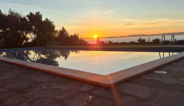Stunning villa with WIFI, A/C, private pool, TV, veranda, pets allowed and panoramic view