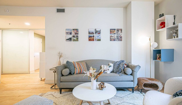Stylish 2BR Apartment in Downtown Lansing｜Workspace Included｜Pet-Friendly #41904
