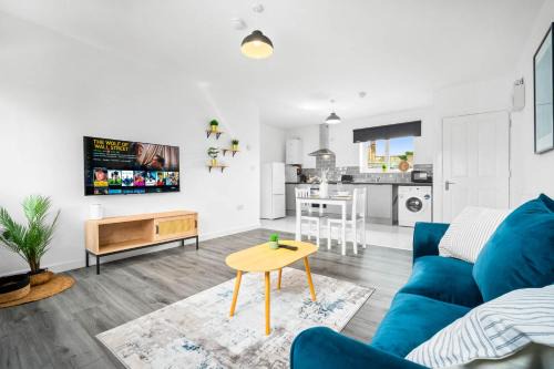 Stylish Apartment - On Street Parking - Netflix 2MH