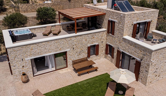 Sun and Sea Apartment
