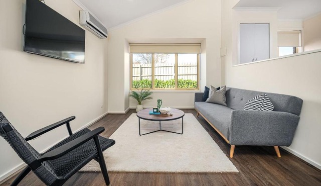 Sunshine Retreat Villa 2