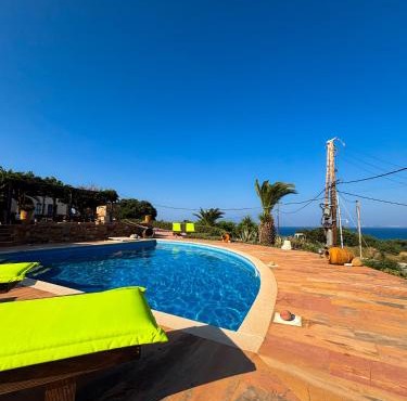 Tethys Apartments Karfas