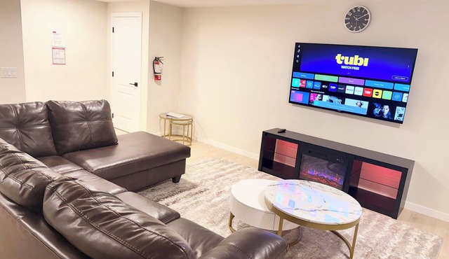 The Luxe Haven - Stylish 2BR | 2BA Retreat Comfort Privacy Perfect Location