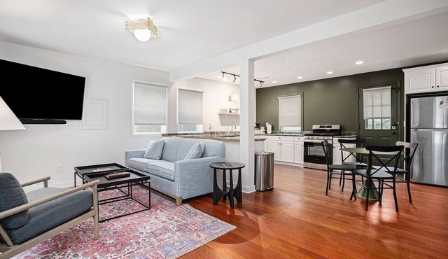 The Neighborhood Hotel Grand Beach Cottage 13 - King, Queen, & Twin Bed, Pet Friendly