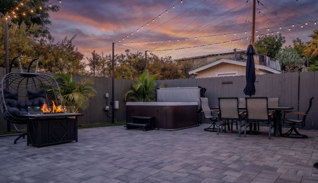 The Skylight House: Private Spa Near Malibu, Jacuzzi, Fire Pit & EV Charger